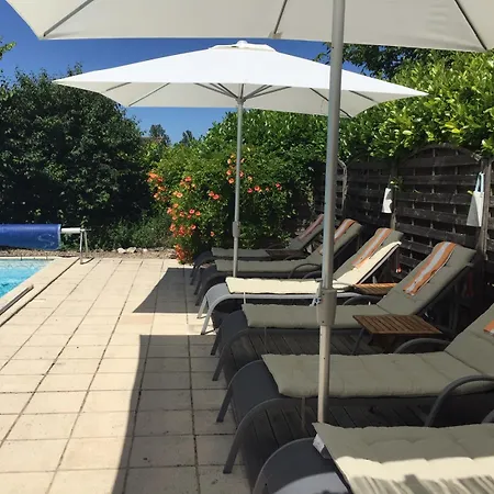 Hébergement de vacances Lou Bessou *